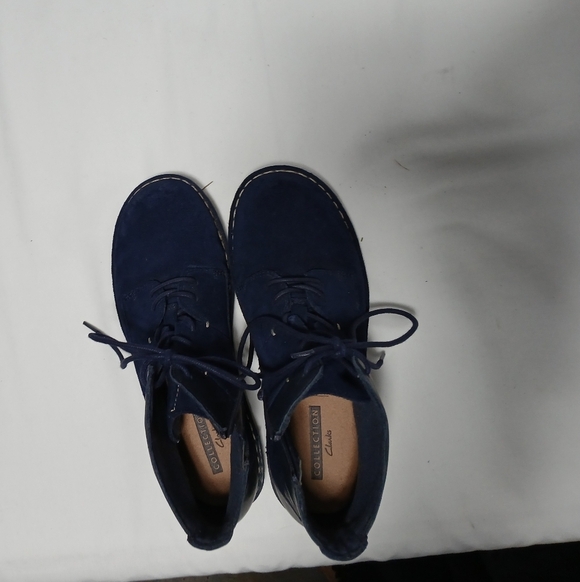 Clarks Leather/ Suede Lace Up/ Side Zipper Ankle Boots. Ladies Size 7.5 - Picture 4 of 8